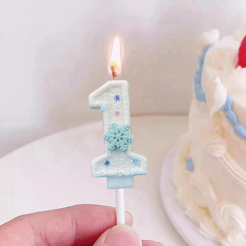 クリスマス誕生日番号キャンドルスノーフレーク冷凍デジタルキャ - Meal Prep Frozen のレビューと価格